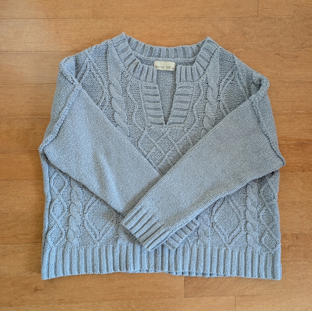 Cozy Cable Knit Sweater - Soft Blue - S/M